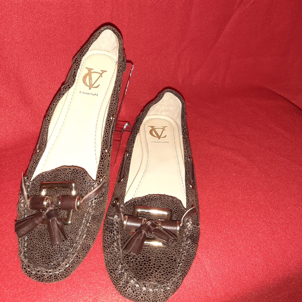 Vince Camuto Signature